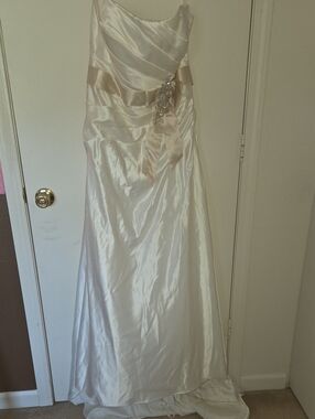 David's Bridal Wedding Dress Ivory Satin Ribbon Detail